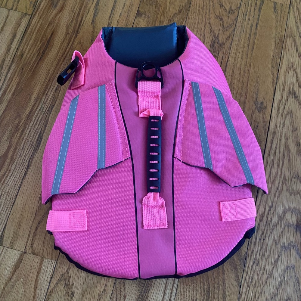 NWOT Dog walker harness with wings